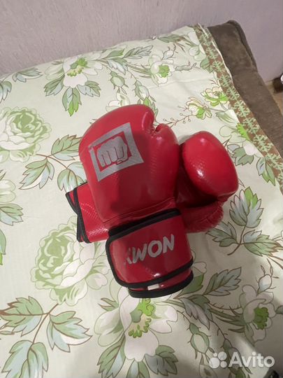 Боксерские перчатки