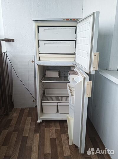 Холодильник snowcap