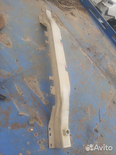 Усилитель заднего бампера на Opel Astra H