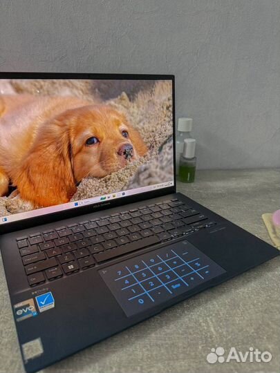 Asus zenbook 14 Oled i7 2.8K 16/512