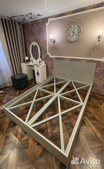 Парящие кровати в наличии