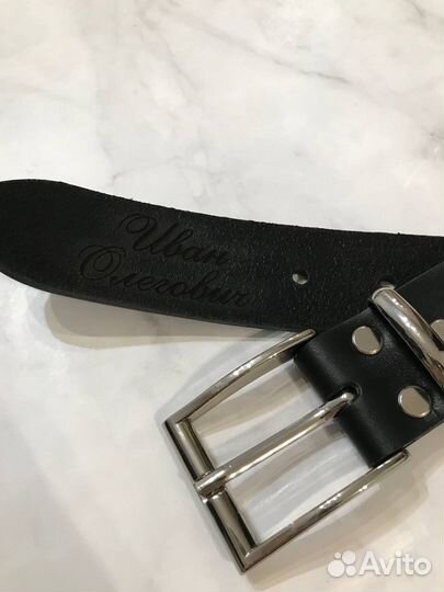 Мужской кожаный ремень с гравировкой