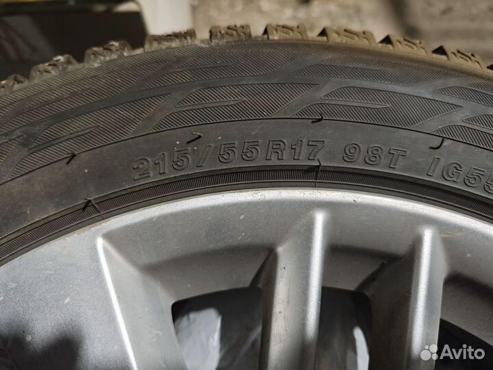 Yokohama Ice Guard IG50+ 215/55 R17