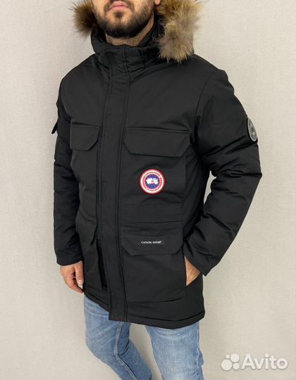 Зимняя куртка Canada Goose