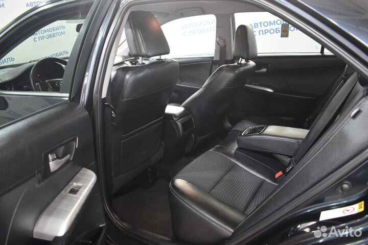 Toyota Camry 2.5 AT, 2013, 123 695 км