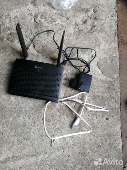 Роутер TL-MR100 слот для сим карты 4G LTE