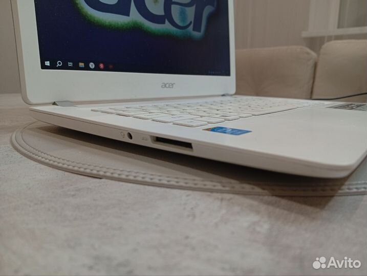 Ноутбук Acer Aspire V13