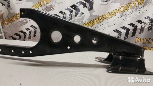 Кронштейн подножек пассажира Can-Am BRP