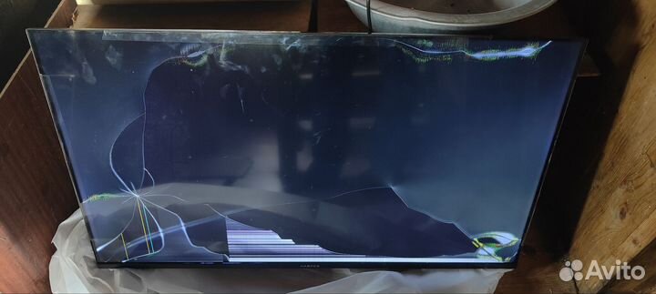 Телевизор на запчасти Harper(разбита матрица)