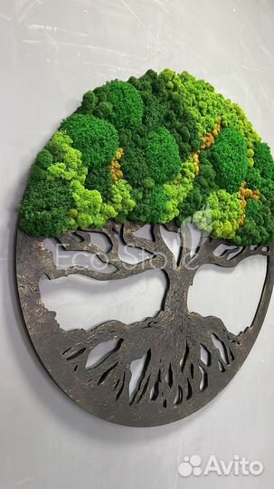 Древо из мха с позолотом