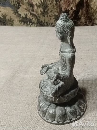 Бронзовая статуэтка