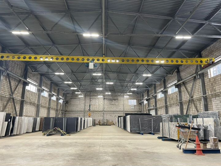 Склад, 1300 м² с кран-балкой, 1 этаж