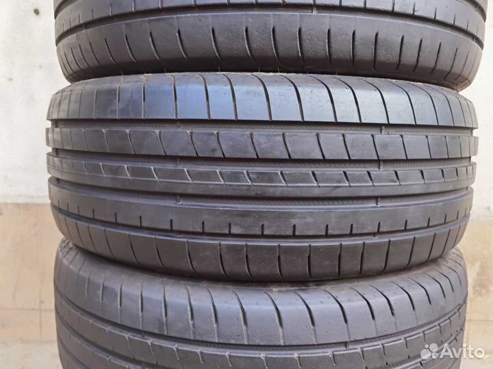 Goodyear Eagle F1 Asymmetric 3 SUV 235/45 R20 97V