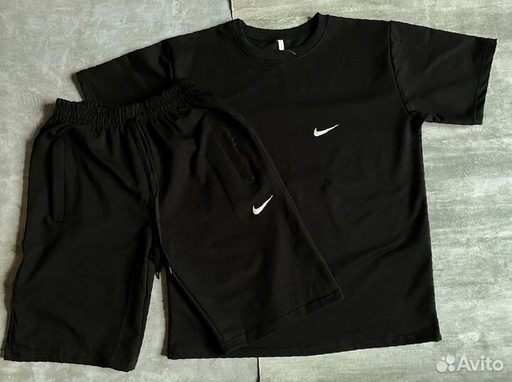 Костюм Nike