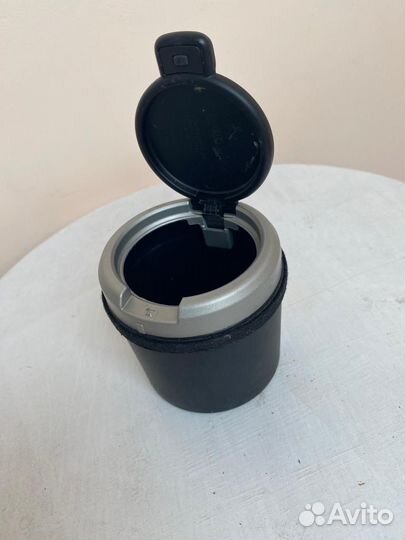 Пепельница автомобильная