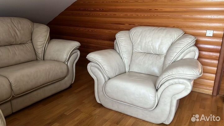 Комплект мебели из натуральной кожи