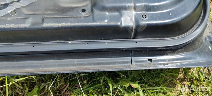 Дверь левая Impreza GH чёрная