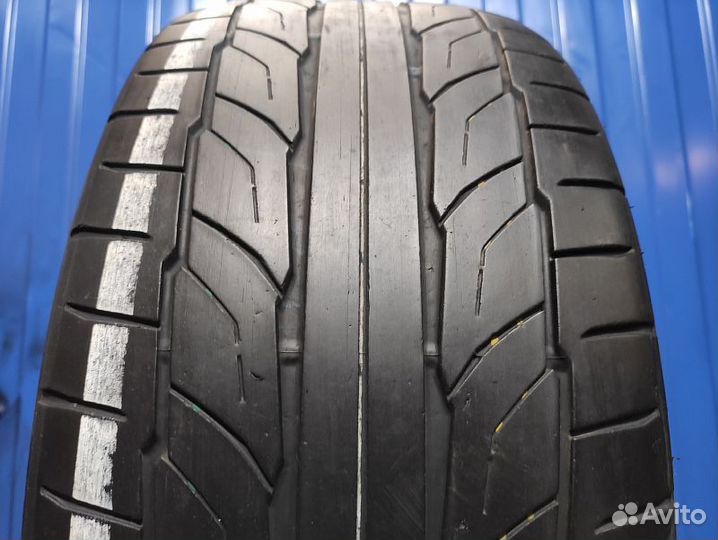 Nitto NT555 G2 225/45 R17