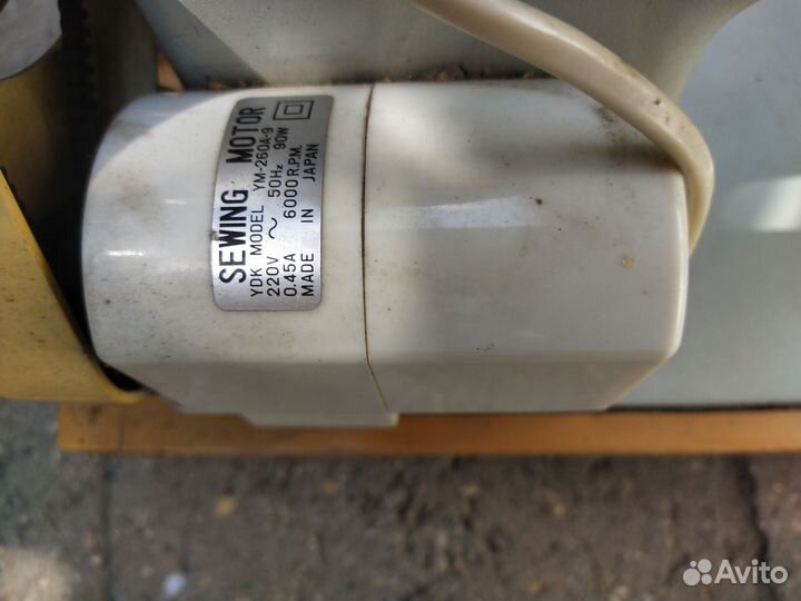 Швейная машина Чайка 132 М