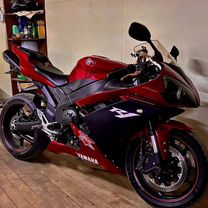 Yamaha r1