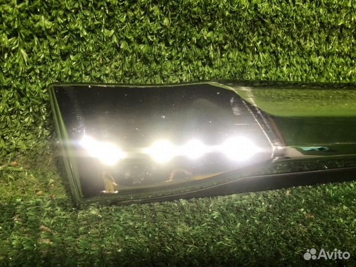 Накладка двери задняя левая Toyota Land Cruiser 20