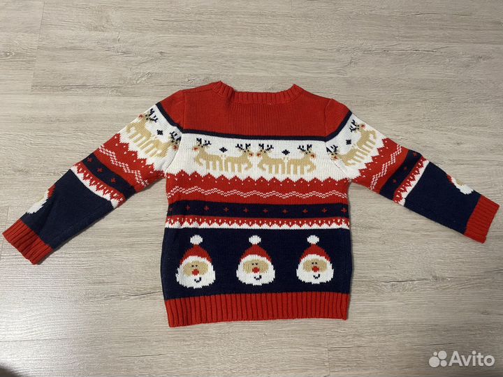 Свитер новогодний
