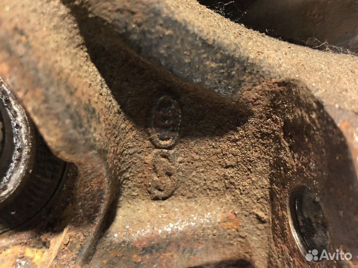 Поворотный кулак правый на hyundai solaris2