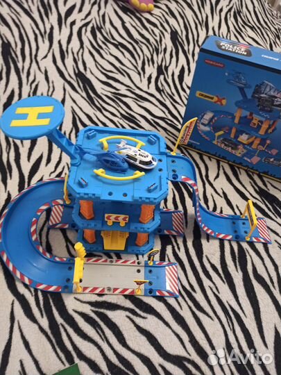 Парковка полицейский участок Mobicaro