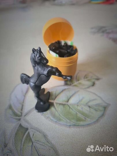 Игрушки из киндер сюрприза natoons