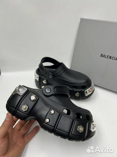 Шлепки / Сабо Balenciaga x Crocs Размеры 36-40