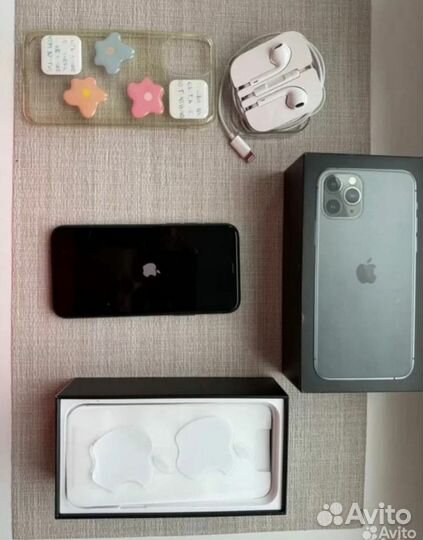 iPhone 11 Pro, 64 ГБ