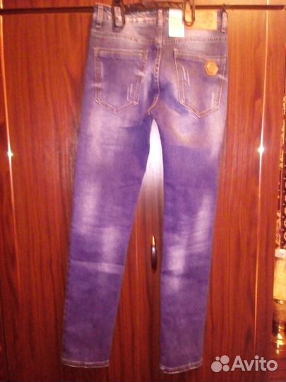Новые джинсы