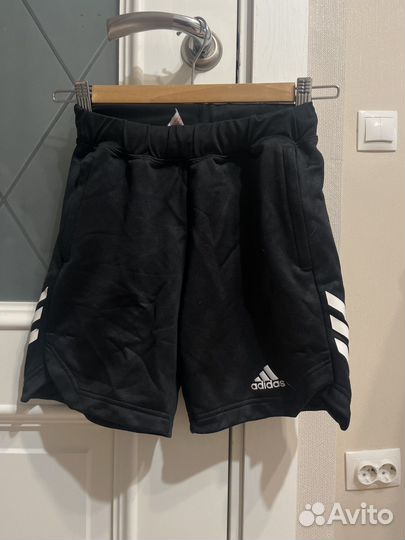 Шорты adidas на рост 152