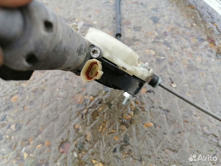 Стеклоподьемник правый хендай гранд старекс 2008г