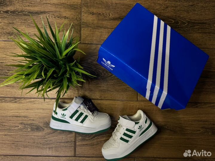 Кроссовки детские adidas