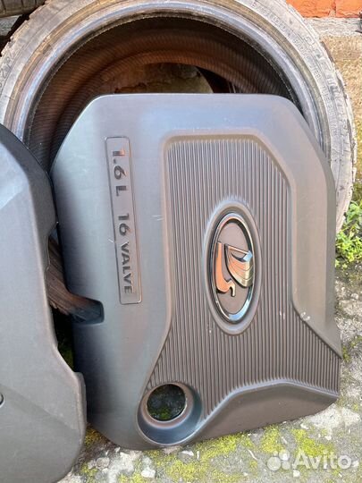 Моторная крышка