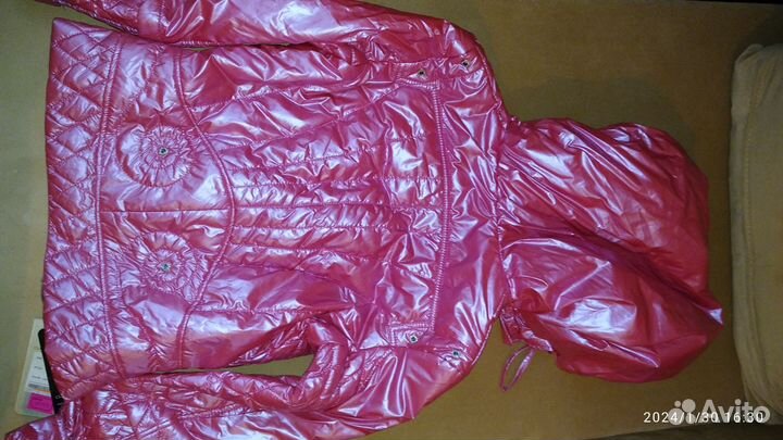 Куртка на девочку 140