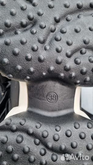 Кроссовки женские