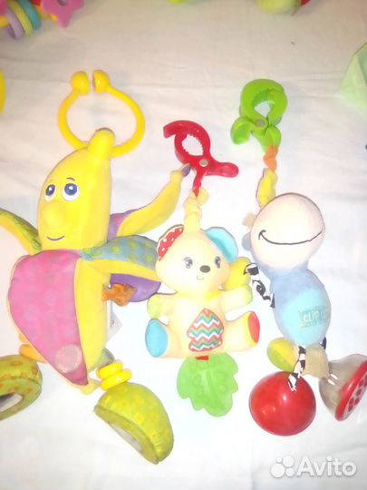 Развивающие игрушки пакетом