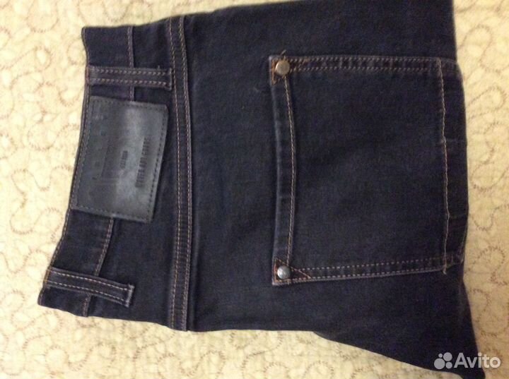 Продаю одежду на подростка 15-16 лет (джинсы, брюк