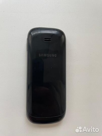 Телефон Samsung GT-E1282T