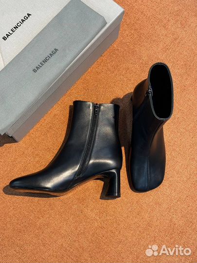 Ботинки женские Balenciaga