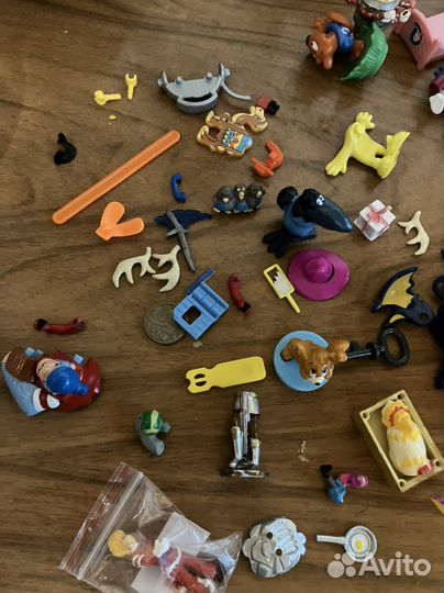 Обмен днталей от киндеров