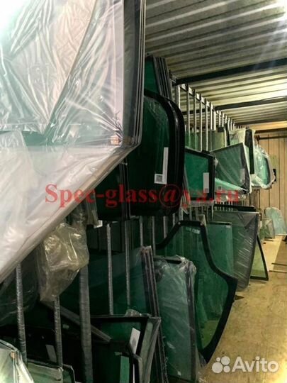 Стекло переднее Мини-погрузчик case SV 250 C