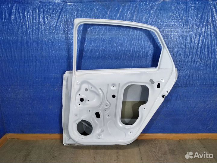 Дверь задняя правая Volkswagen Polo sedan 5 2010
