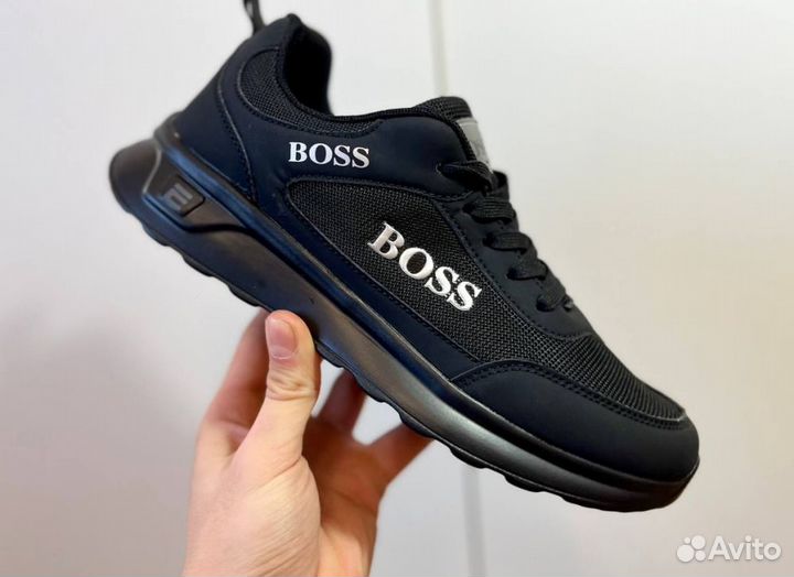 Кроссовки Boss эргономичные