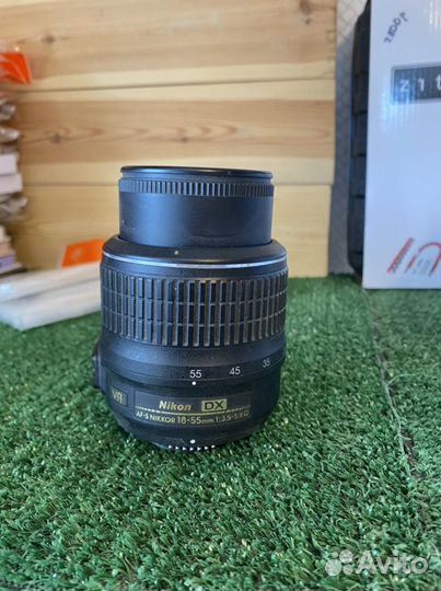 Объектив Nikon 18-55mm