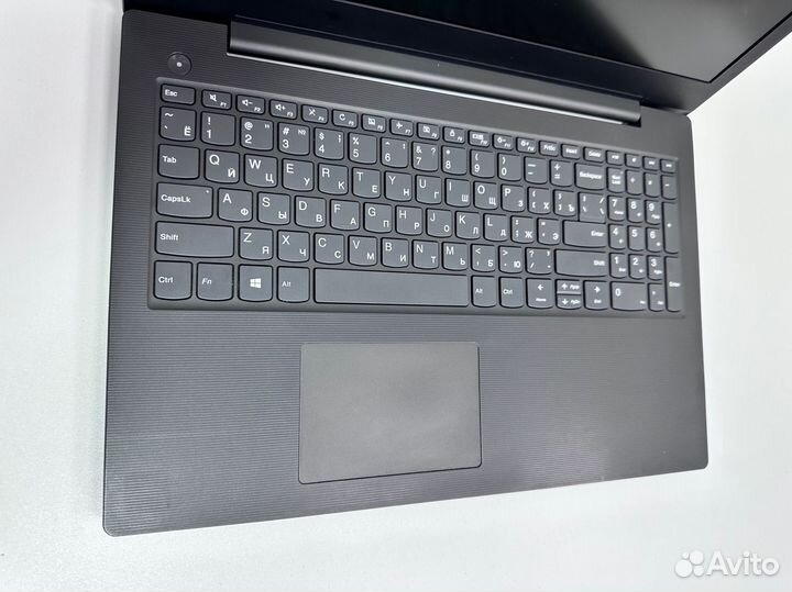 Lenovo V130-15igm