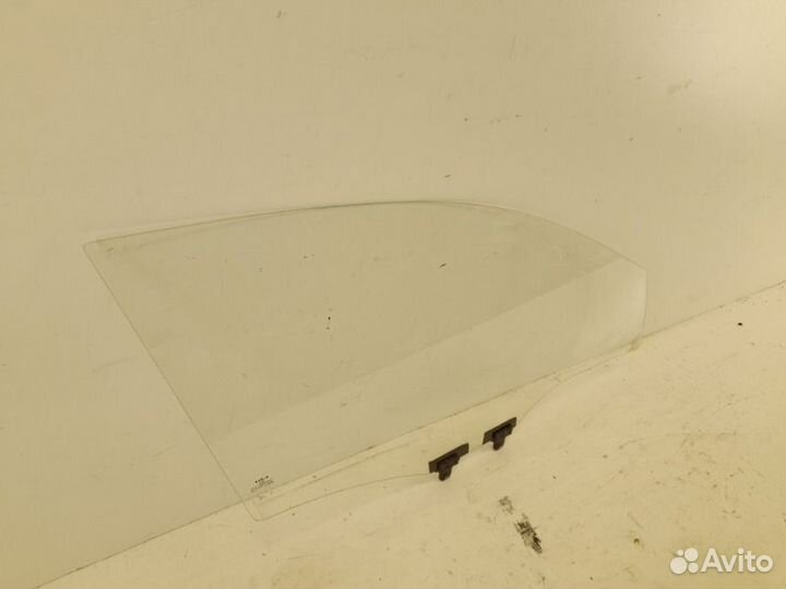 Стекло двери переднее правое Kia Rio 4 2020-2022