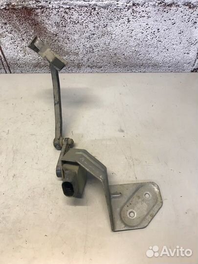 Датчик высоты дорожного просвета Audi A6 C5